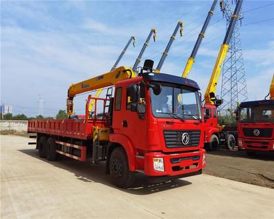 徐工G系列12噸隨車吊 更長臂展，更優(yōu)性能引領(lǐng)行業(yè)新高度